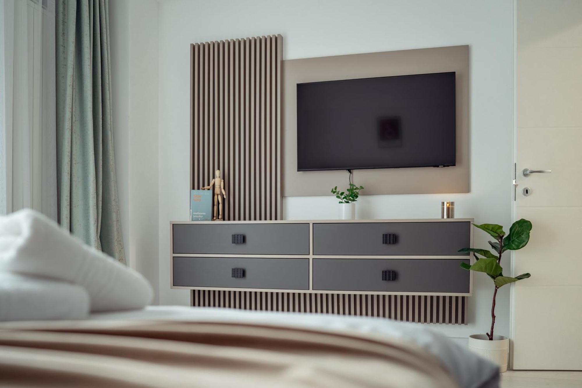 Cozy Aparthotel - Ultracentral Luxury Apartments ยาช ภายนอก รูปภาพ