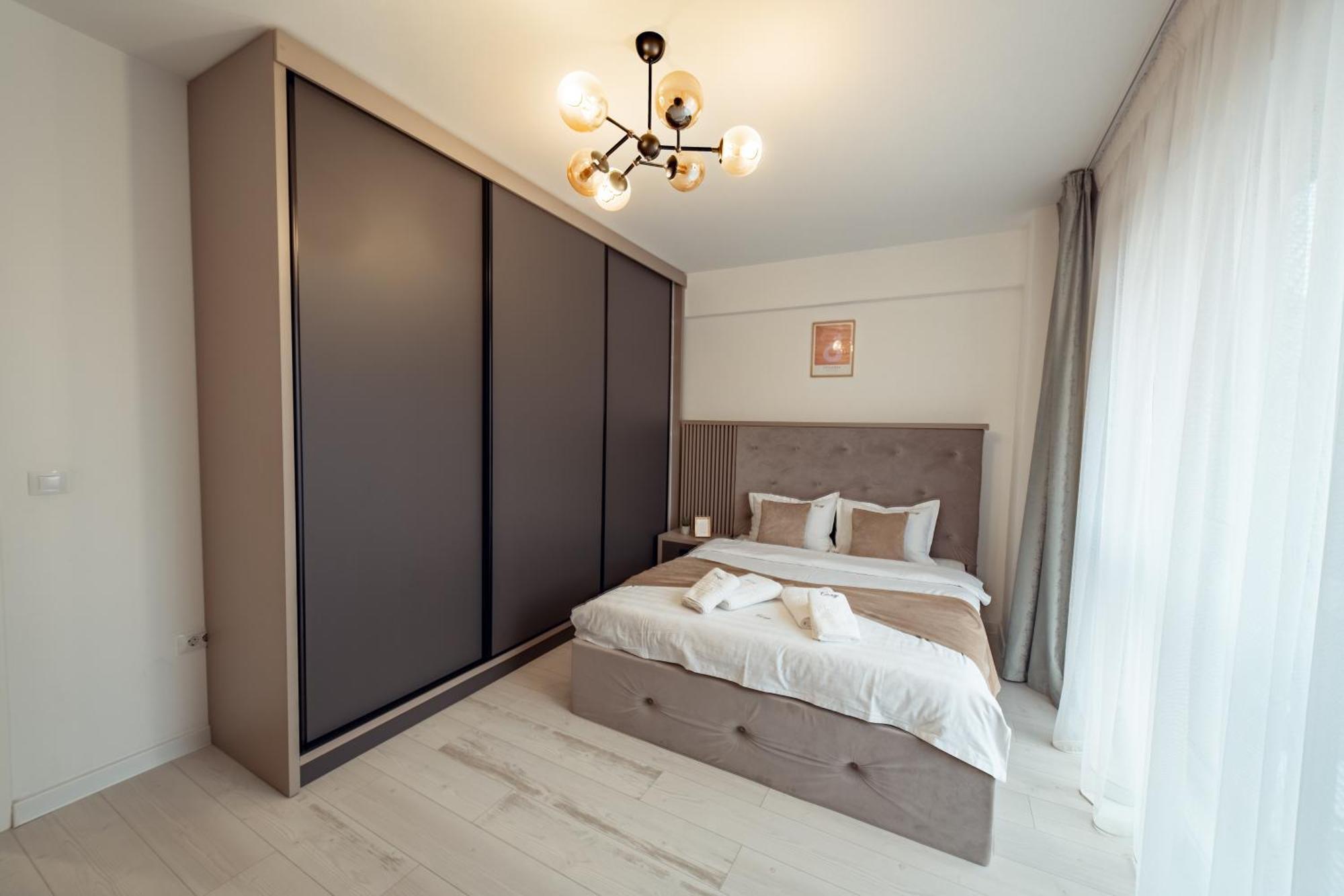 Cozy Aparthotel - Ultracentral Luxury Apartments ยาช ภายนอก รูปภาพ