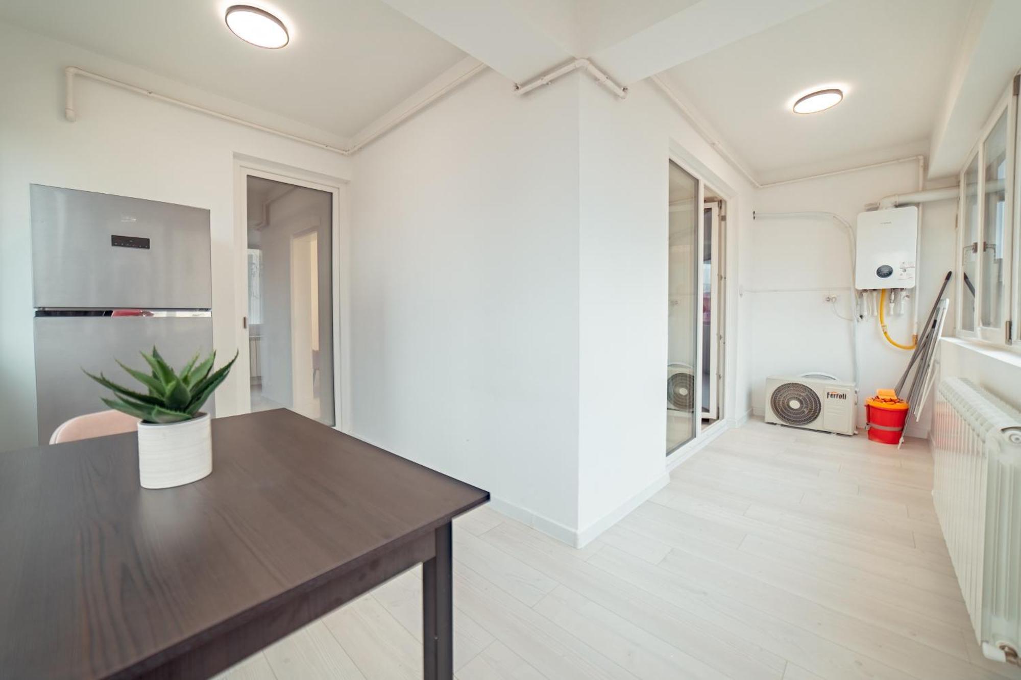 Cozy Aparthotel - Ultracentral Luxury Apartments ยาช ภายนอก รูปภาพ